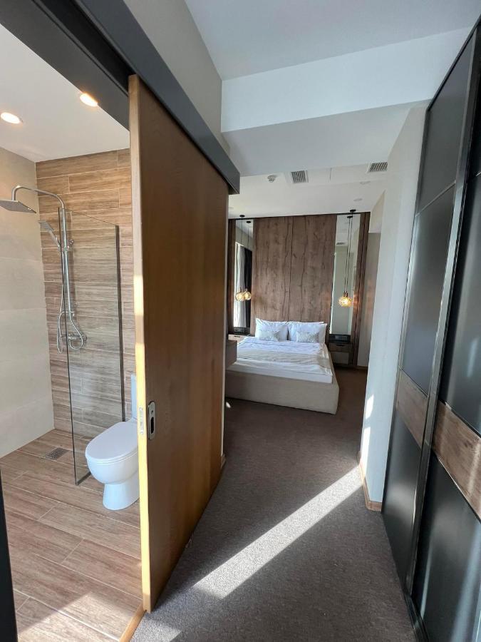 Sky Station Otel 4*