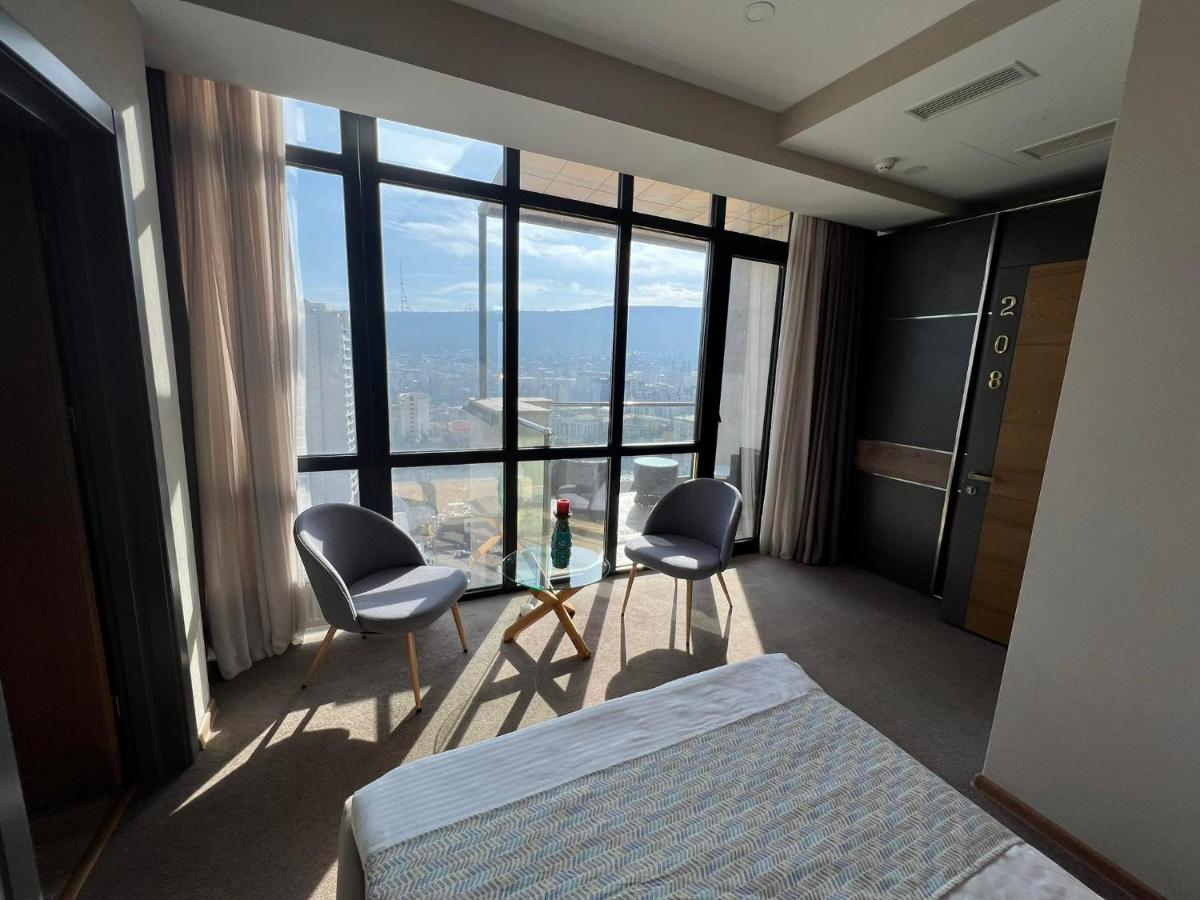 Sky Station Otel 4*