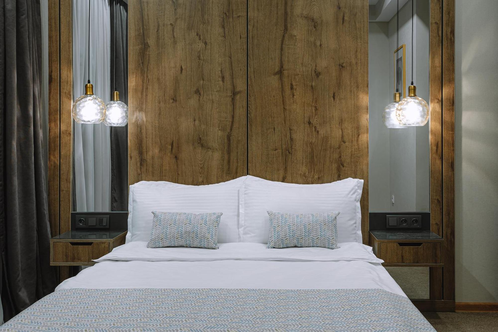 Sky Station Otel 4*