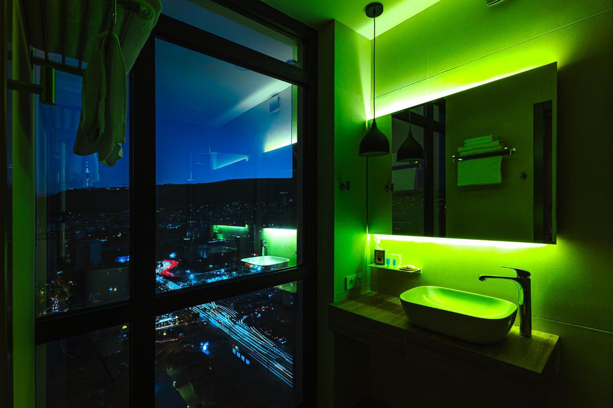 Otel Sky Station Tiflis
