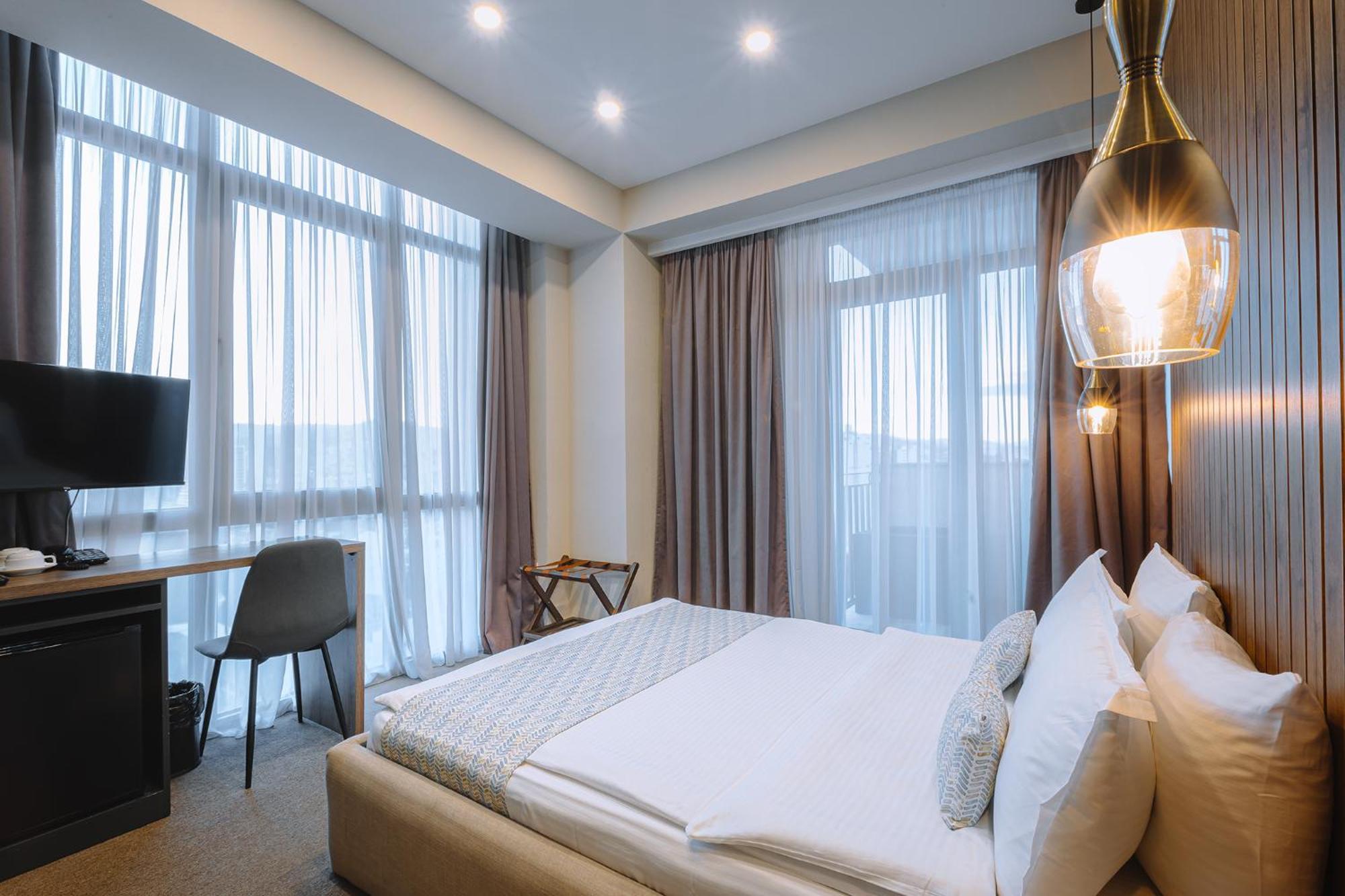 Sky Station Otel Tiflis