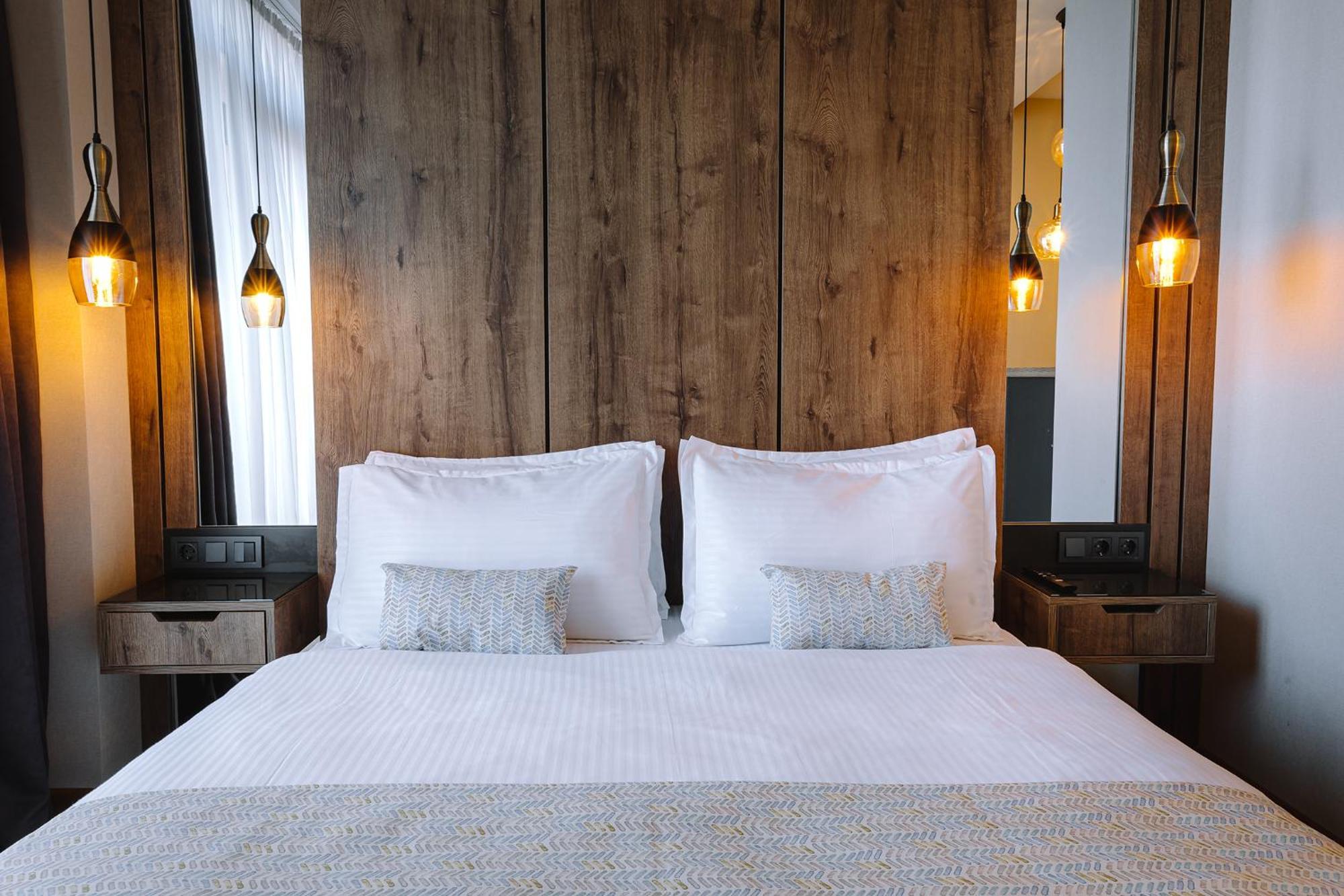 Sky Station Otel 4*